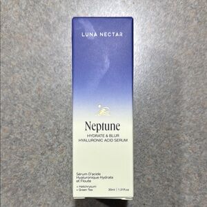 Neptune Hydrate & Blur Serum - Blue and White